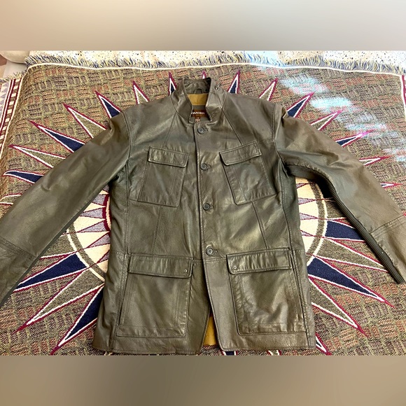Danier genuine leather jacket for men - Picture 1 of 9
